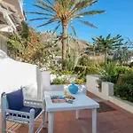 Ravino Secret Retreat