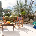Ravino Secret Retreat