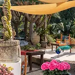 Ravino Secret Retreat Lägenhetshotell 4*