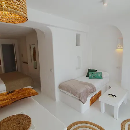 Ravino Secret Retreat Aparthotel 2*